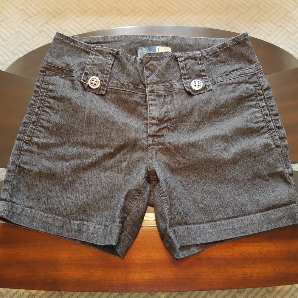 3/$15 Topstitch Stretch Denim Shorts w Metal Buttons